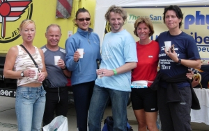 Bildungswerk-Mitarbeiter schwammen, skateten, radelten und liefen f&uuml;r den guten Zweck